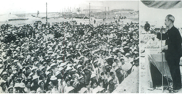 Ngày 23/9/1958 Bác đến thăm mỏ Apatit Lào Cai